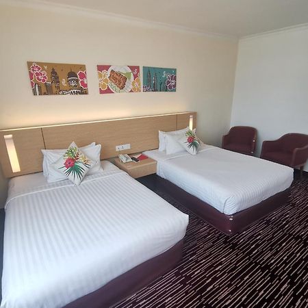 RHR Hotel Kajang Bagian luar foto