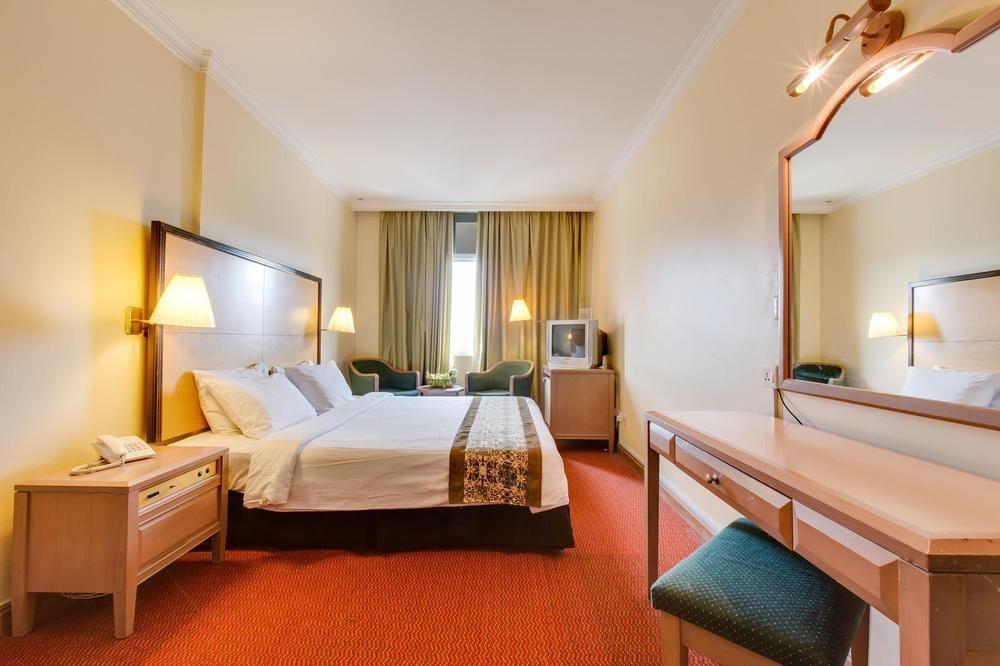 RHR Hotel Kajang Bagian luar foto