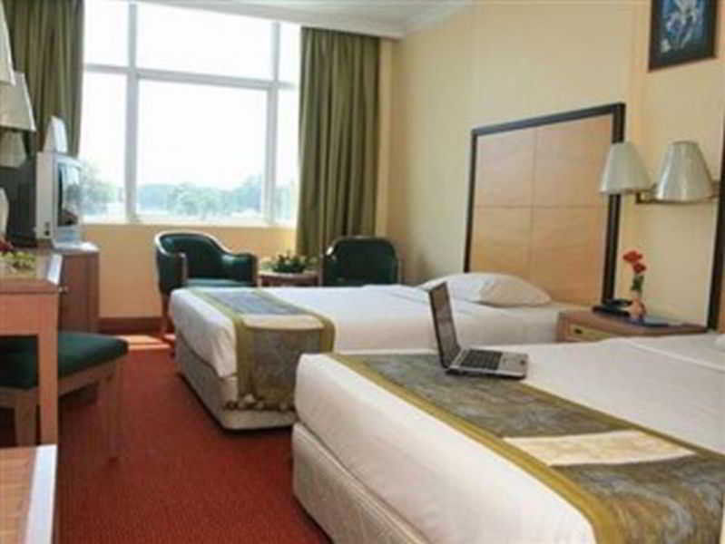 RHR Hotel Kajang Bagian luar foto