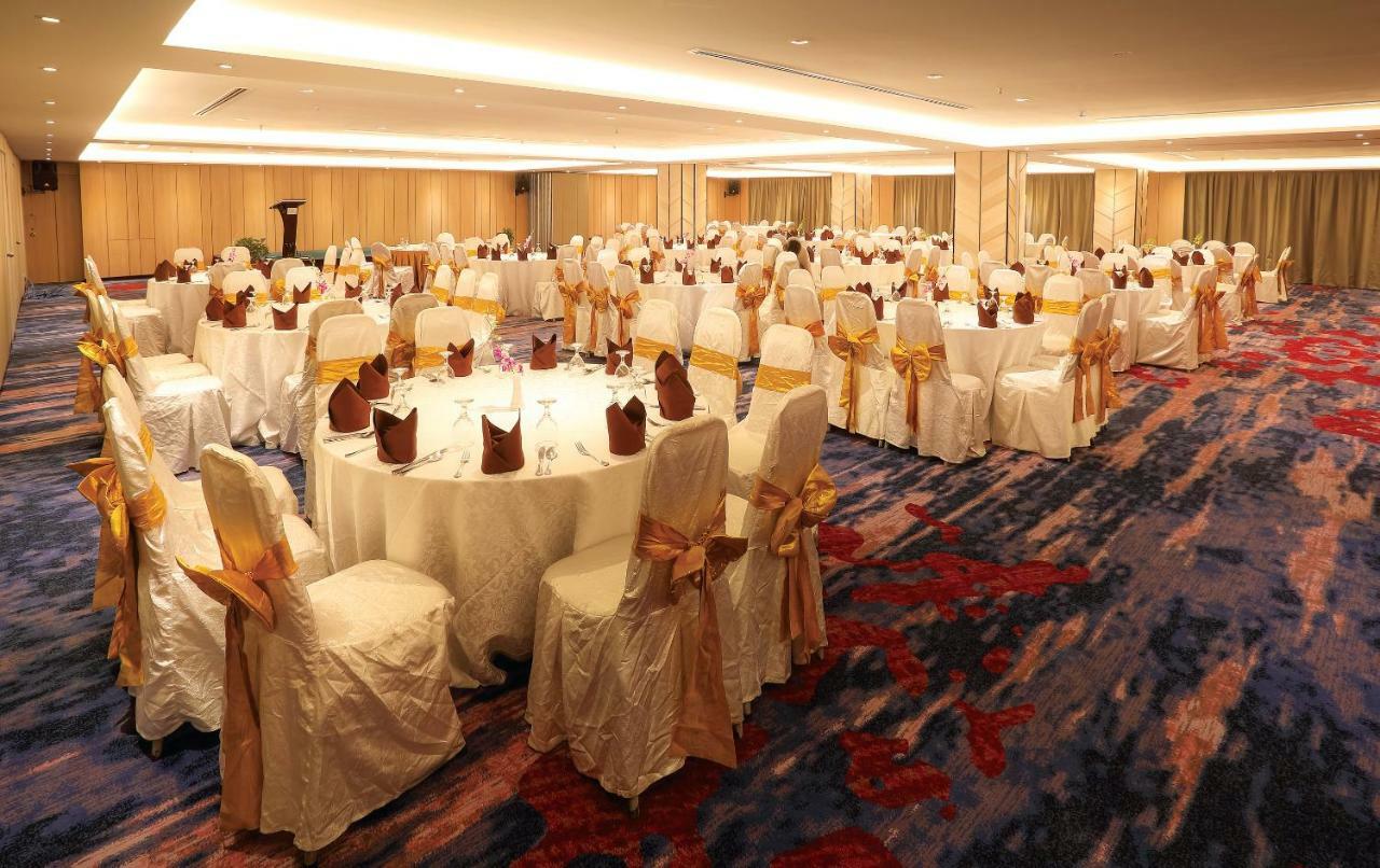 RHR Hotel Kajang Bagian luar foto